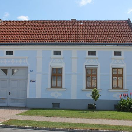 Ferienwohnungen Magedler Луцмансбург Екстериор снимка