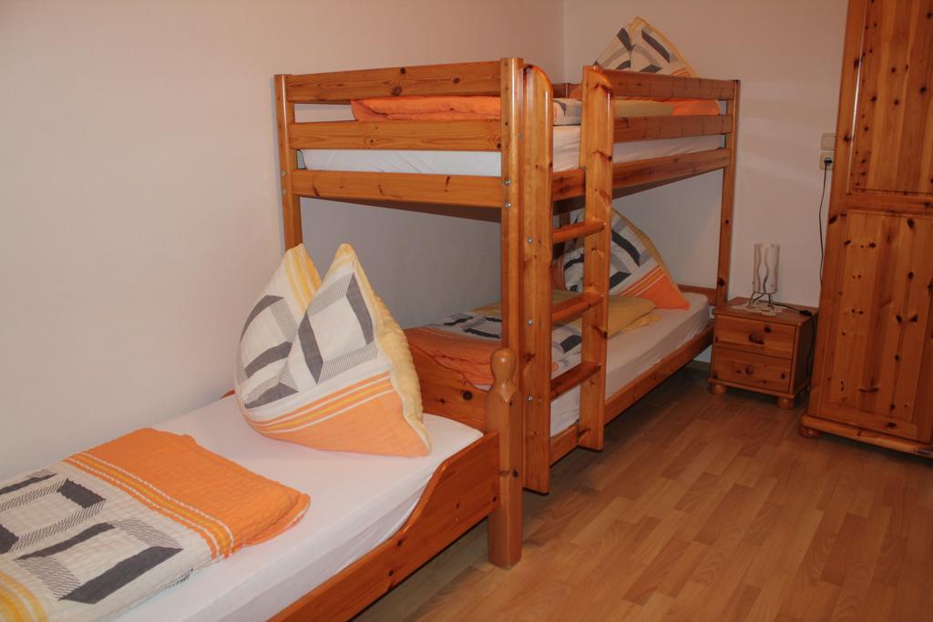 Ferienwohnungen Magedler Луцмансбург Екстериор снимка